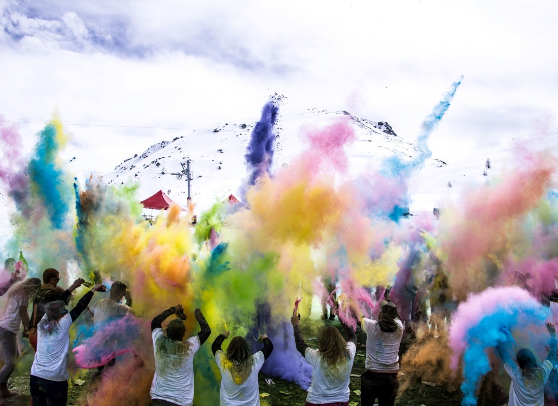 Colour party in Grimentz