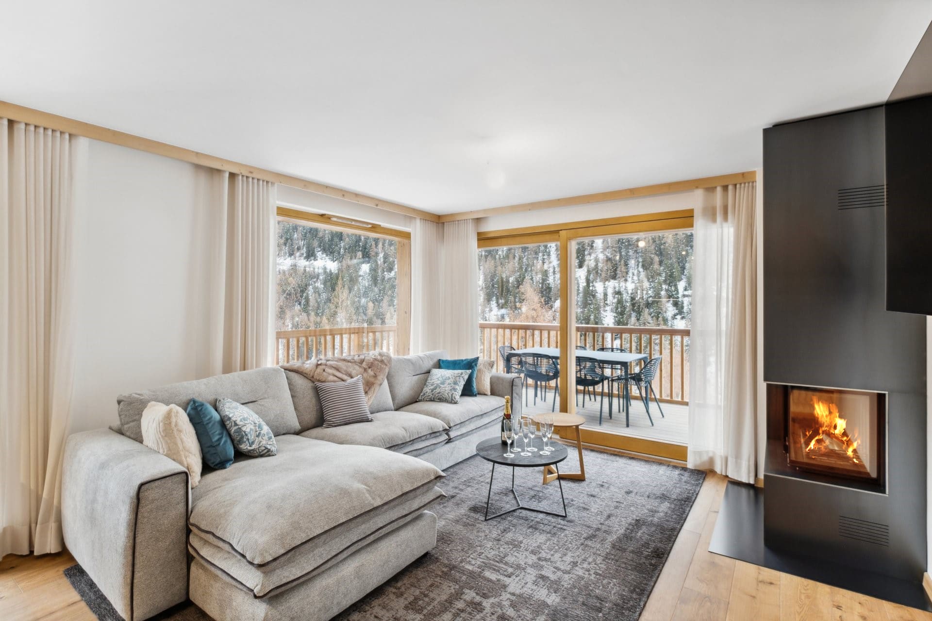 Les Rahas 17 Living Room
